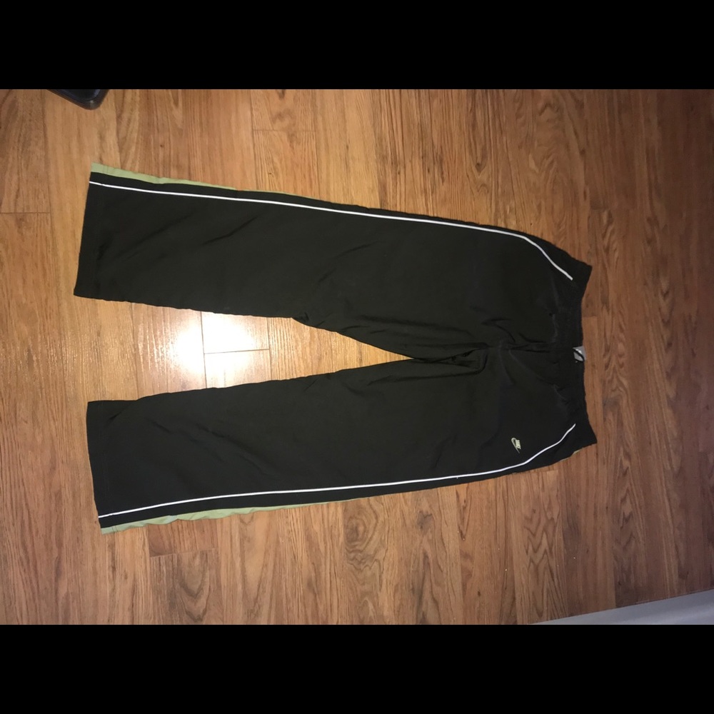 NIKES MENS GREEN SWEATPANTS